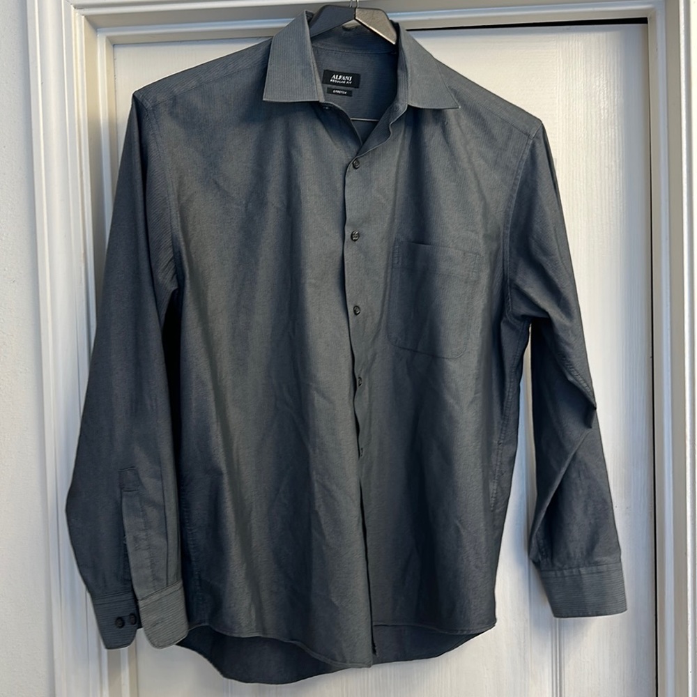 Alfani regular fit stretch dress shirt. 16.5 / 34-35. EUC gray w faint pinstripe